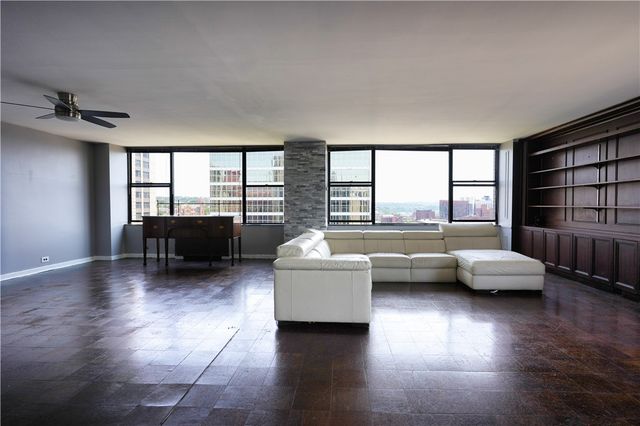 112 Washington Place 18A, Downtown Pgh, PA 15219