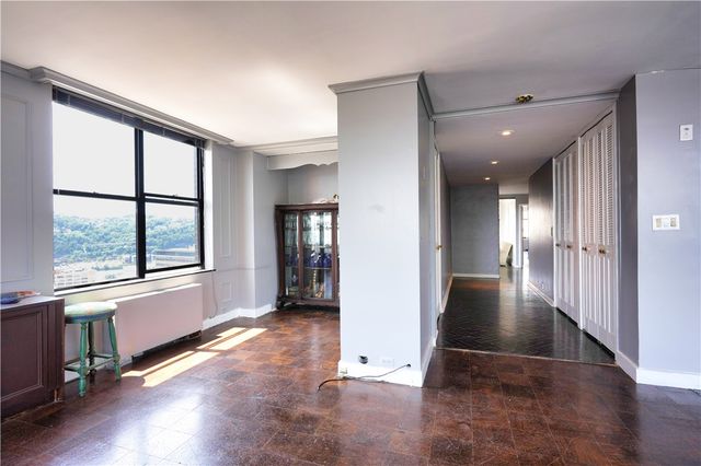 112 Washington Place 18A, Downtown Pgh, PA 15219