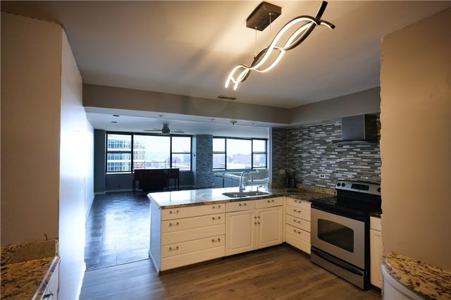 112 Washington Place 18A, Downtown Pgh, PA 15219