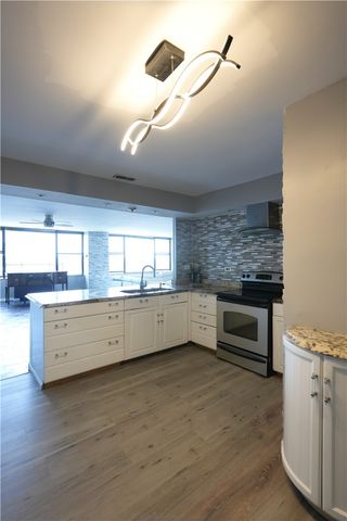 112 Washington Place 18A, Downtown Pgh, PA 15219