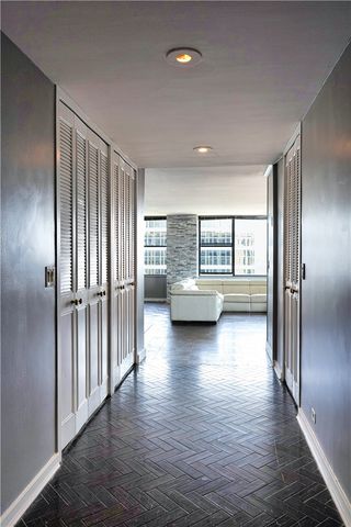 112 Washington Place 18A, Downtown Pgh, PA 15219