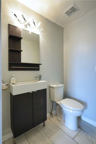 112 Washington Place 18A, Downtown Pgh, PA 15219