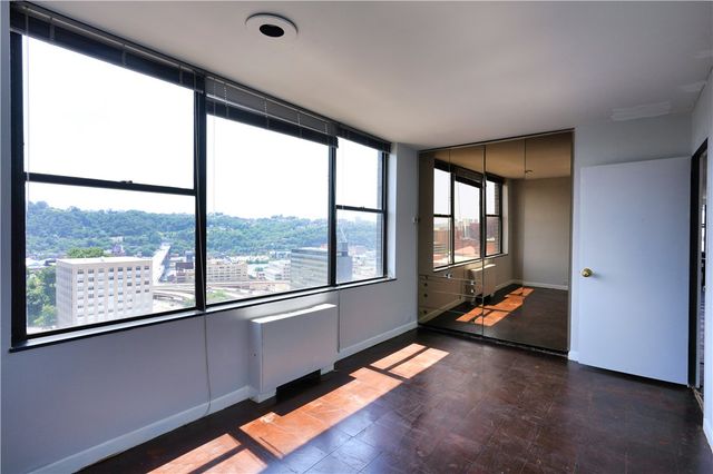 112 Washington Place 18A, Downtown Pgh, PA 15219