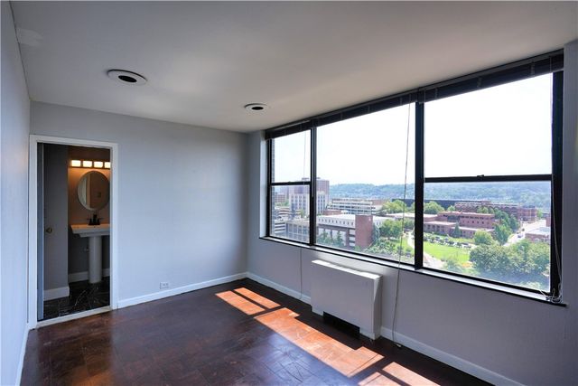 112 Washington Place 18A, Downtown Pgh, PA 15219