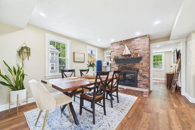 24 Oxford Street, Fairhaven, MA 02719