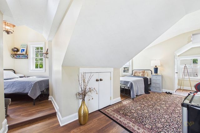 24 Oxford Street, Fairhaven, MA 02719