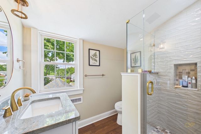 24 Oxford Street, Fairhaven, MA 02719