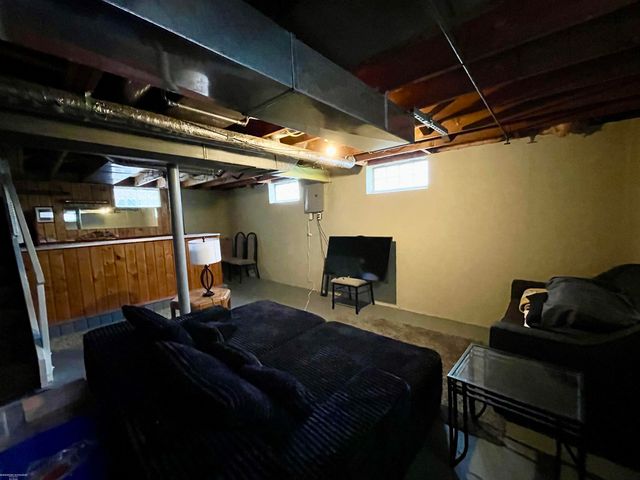 20899 Sunnydale Street, Saint Clair Shores, MI 48081