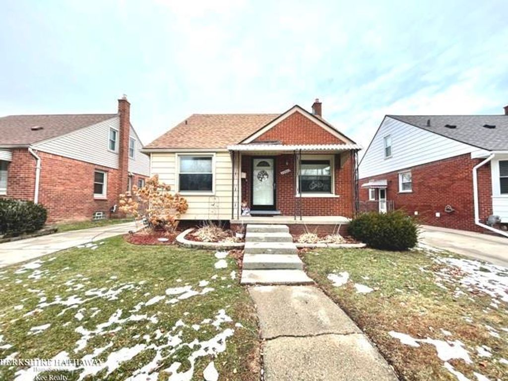 20899 Sunnydale Street, Saint Clair Shores, MI 48081