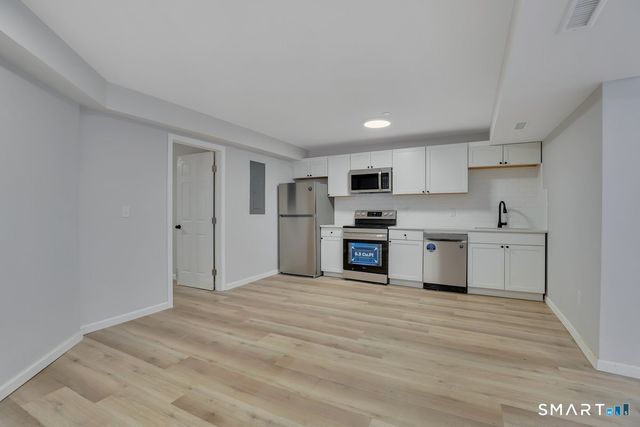 192 Hartford Road F, Manchester, CT 06040