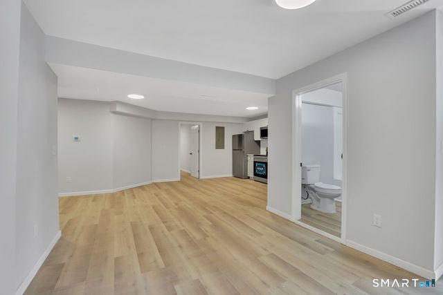 192 Hartford Road F, Manchester, CT 06040