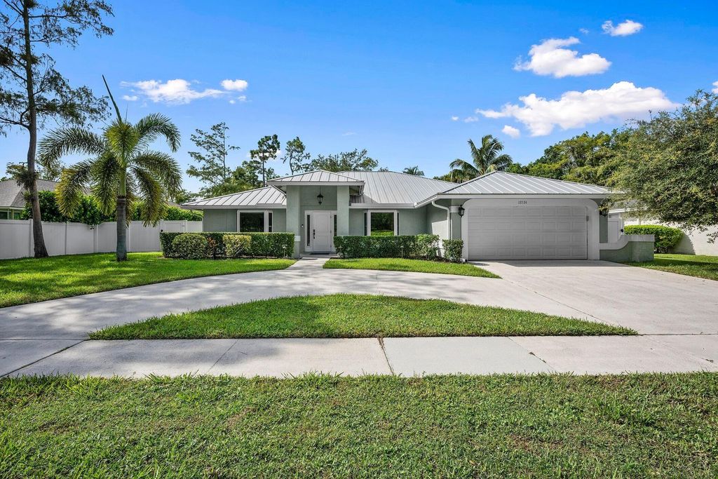 13724 Lilac Place, Wellington, FL 33414
