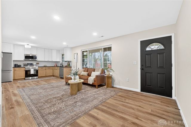 345 Valleyview Drive, Troy, OH 45373