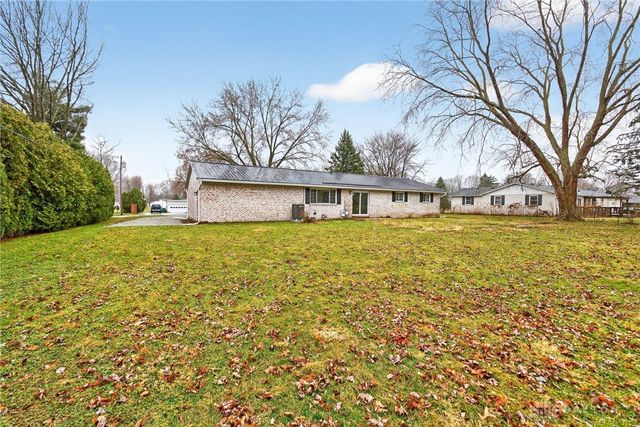 345 Valleyview Drive, Troy, OH 45373