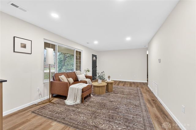 345 Valleyview Drive, Troy, OH 45373