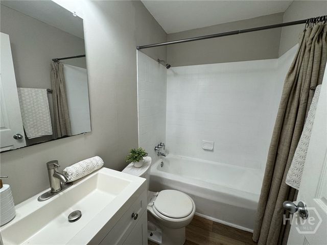 2052 E 42nd Street, Savannah, GA 31404