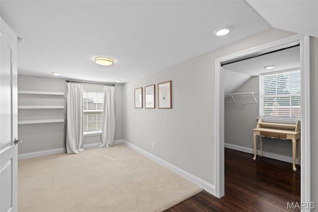 5444 Tholozan Avenue, St Louis, MO 63109