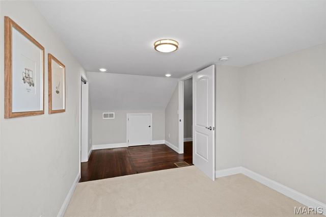 5444 Tholozan Avenue, St Louis, MO 63109