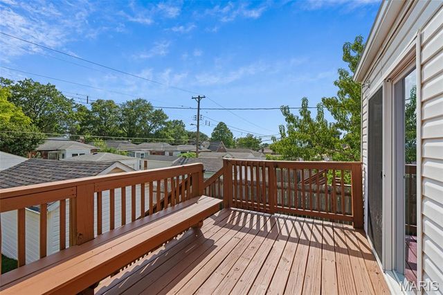 5444 Tholozan Avenue, St Louis, MO 63109