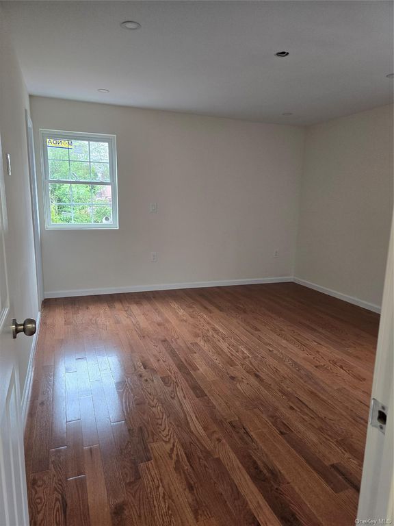 22811 145th Avenue, Springfield Gardens, NY 11413 — photo 4
