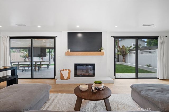 2732 Lorenzo, Costa Mesa, CA 92626