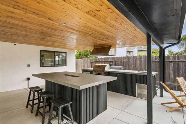 2732 Lorenzo, Costa Mesa, CA 92626