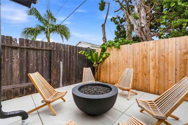 2732 Lorenzo, Costa Mesa, CA 92626