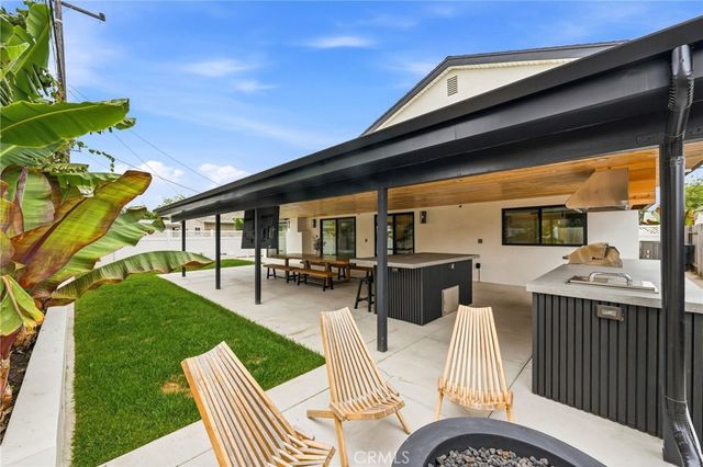 2732 Lorenzo, Costa Mesa, CA 92626