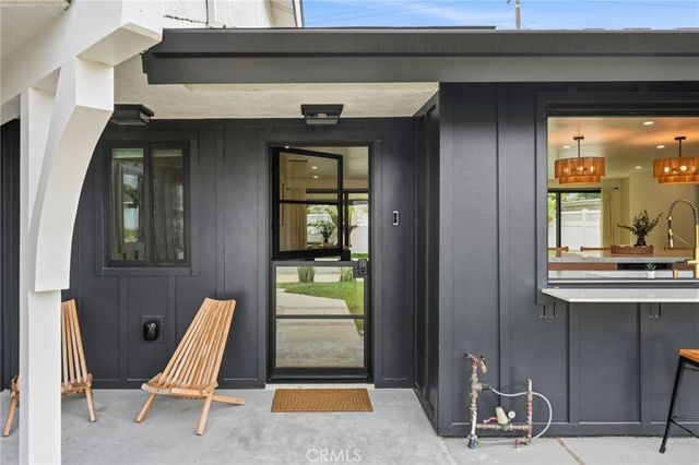 2732 Lorenzo, Costa Mesa, CA 92626
