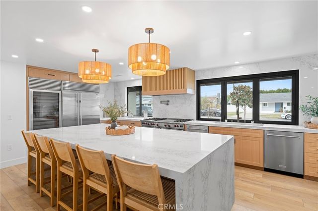 2732 Lorenzo, Costa Mesa, CA 92626