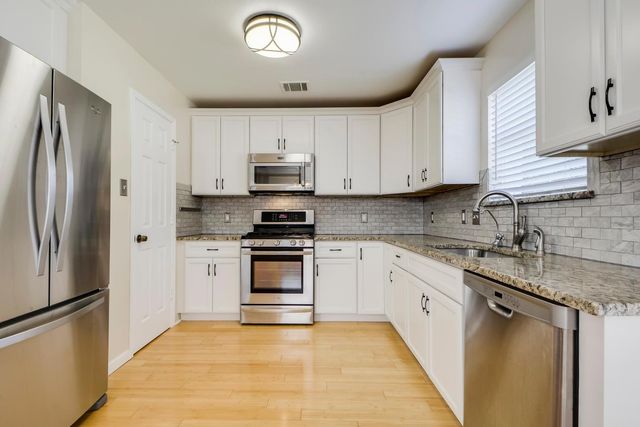 3408 Flowstone LN, Round Rock, TX 78681