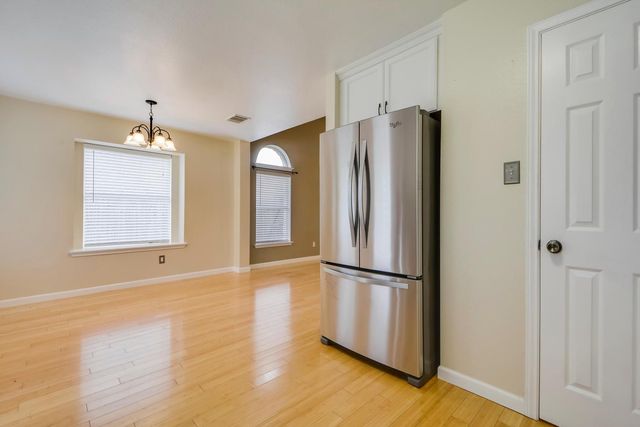 3408 Flowstone LN, Round Rock, TX 78681