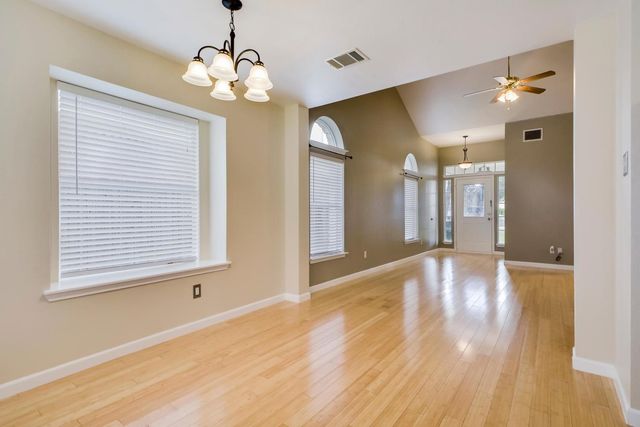 3408 Flowstone LN, Round Rock, TX 78681