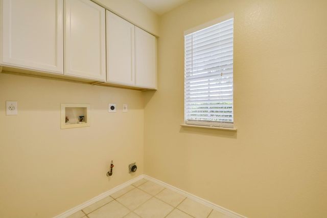 3408 Flowstone LN, Round Rock, TX 78681