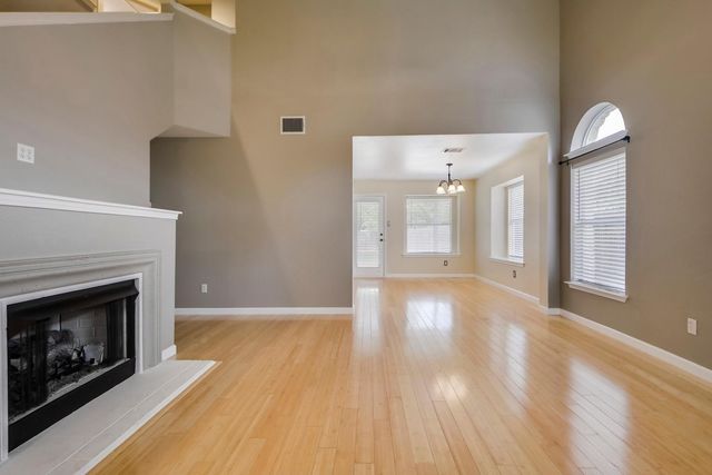 3408 Flowstone LN, Round Rock, TX 78681