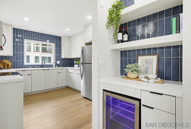 4020 La Jolla Village, La Jolla, CA 92037