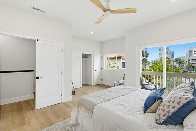 4020 La Jolla Village, La Jolla, CA 92037