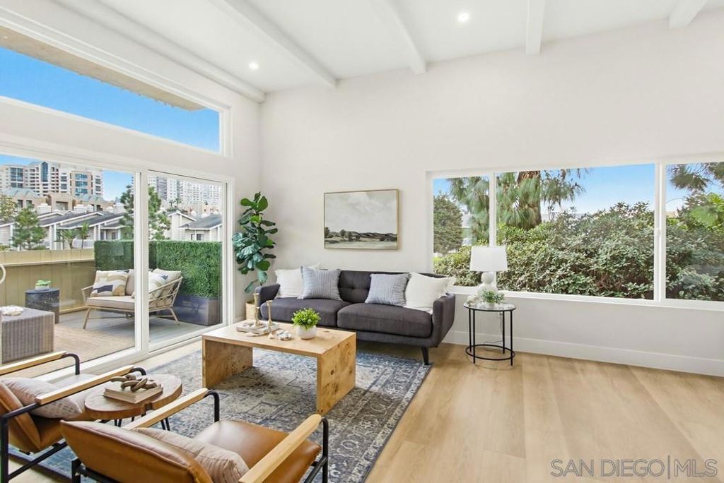 4020 La Jolla Village, La Jolla, CA 92037