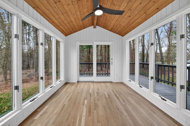 1 Hunter Dr, Andover, MA 01810