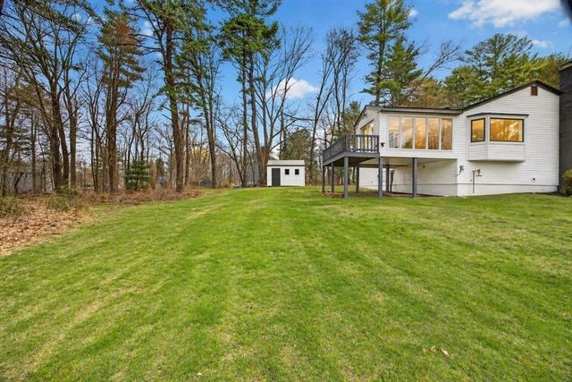 1 Hunter Dr, Andover, MA 01810