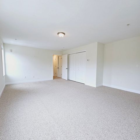 130 Spring St 202, Mansfield, MA 02048