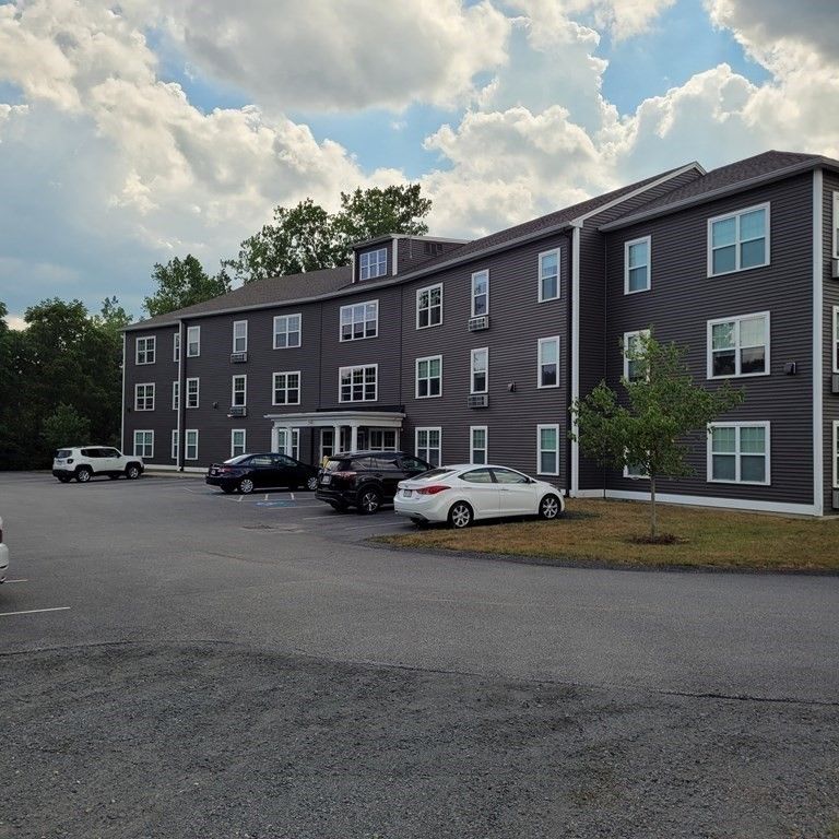 130 Spring St 202, Mansfield, MA 02048
