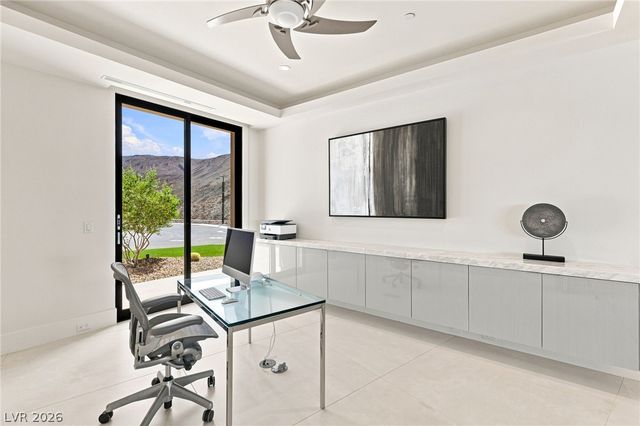 677 Overlook Rim Drive, Henderson, NV 89012