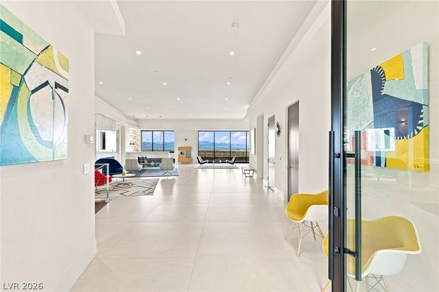 677 Overlook Rim Drive, Henderson, NV 89012