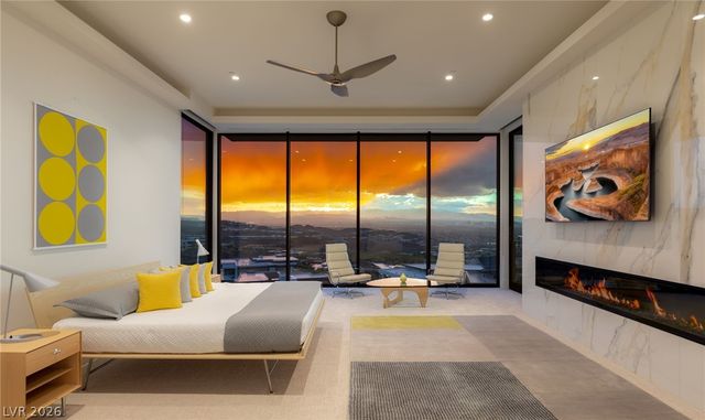 677 Overlook Rim Drive, Henderson, NV 89012