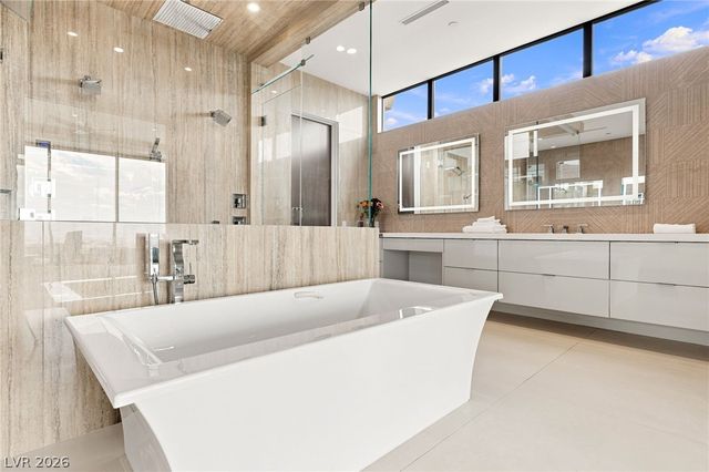 677 Overlook Rim Drive, Henderson, NV 89012
