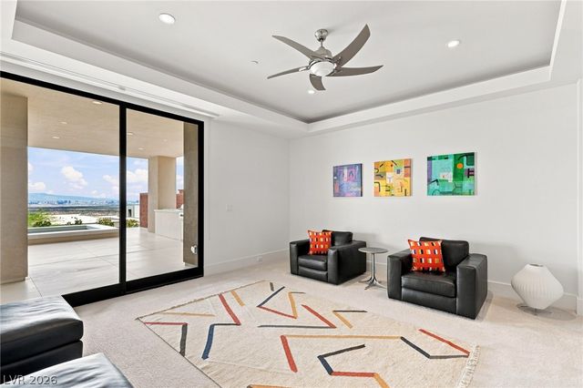 677 Overlook Rim Drive, Henderson, NV 89012