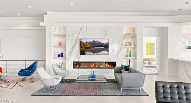 677 Overlook Rim Drive, Henderson, NV 89012