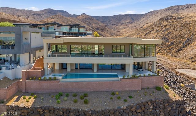 677 Overlook Rim Drive, Henderson, NV 89012