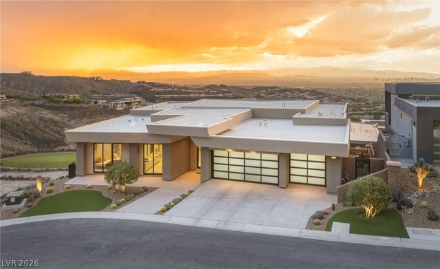 677 Overlook Rim Drive, Henderson, NV 89012